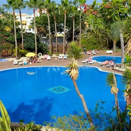Studio With A Balcony, Swimming Pool, Tennis Court, Ocean アパート